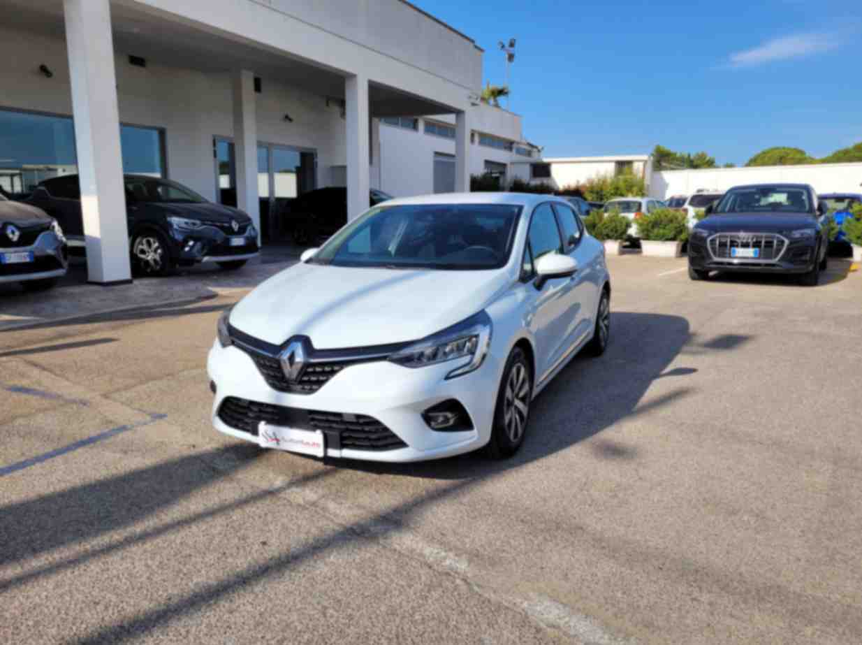 Renault Clio usata Lecce 1