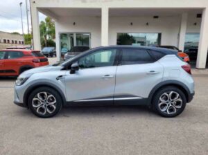 Renault Captur usato Lecce 2